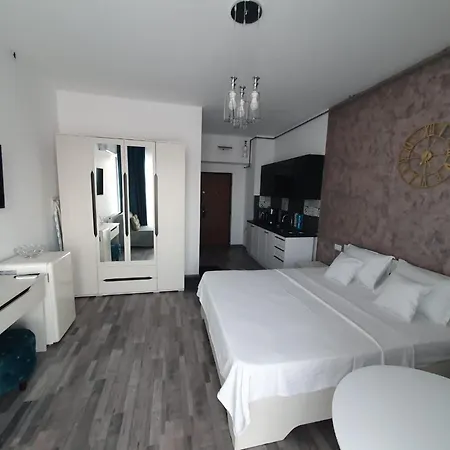 Elena Mamaia Nord Apartment